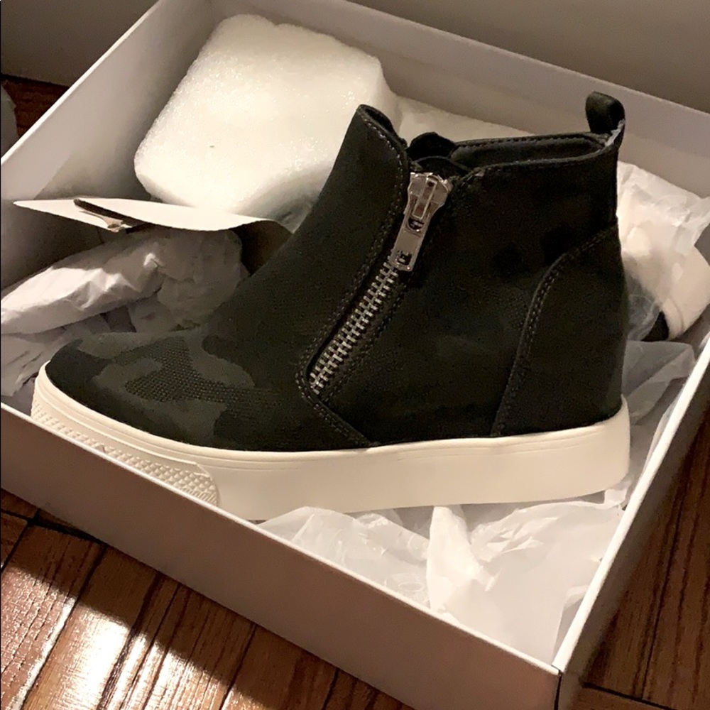 Steve madden wedgie camouflage